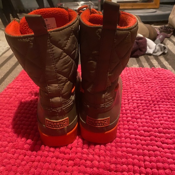 Women’s sperry boots - Picture 3 of 7